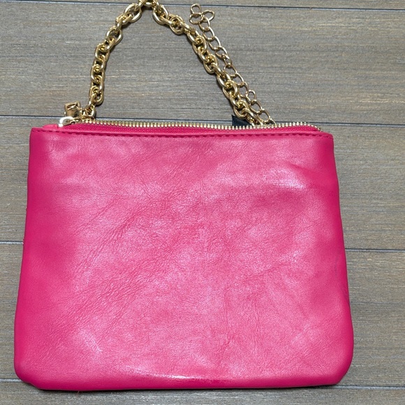 hot pink faux leather quilted crossbody bag magnetic closure gold-tone chain. - Picture 6 of 11
